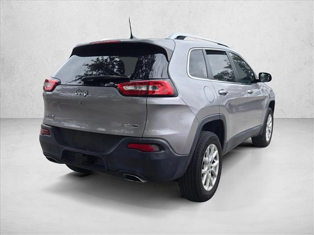 2017 Jeep Cherokee Latitude photo 4