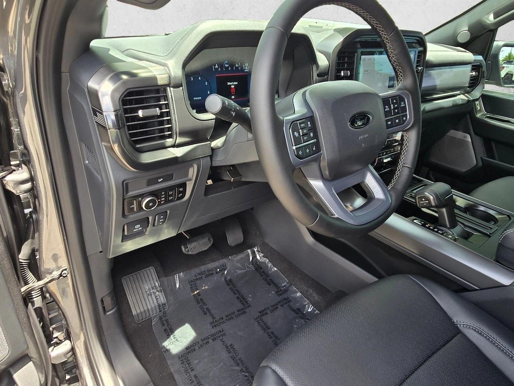 New 2026 Ford F-150 LARIAT Truck SuperCrew Cab