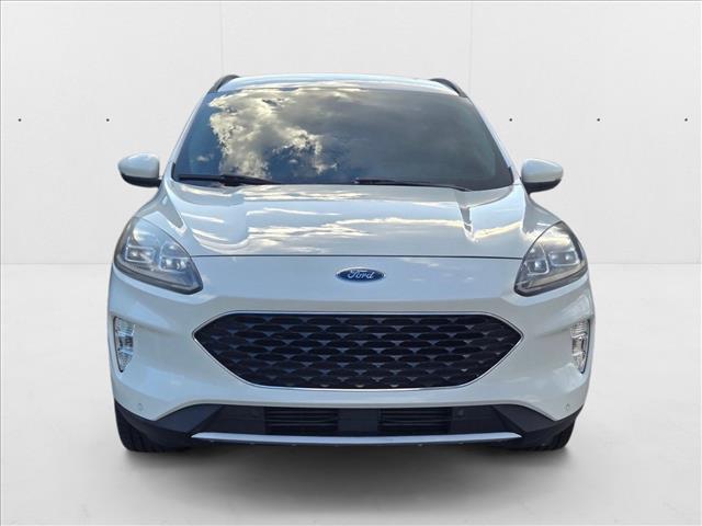 2020 Ford Escape Titanium photo 2