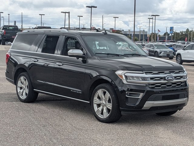 2022 Ford Expedition MAX Platinum photo 3