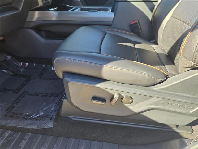 2026 Ford F-250 Lariat photo 4