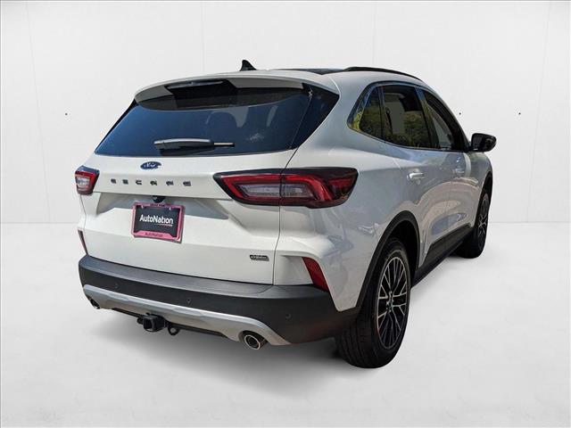 2025 Ford Escape Premium photo 2