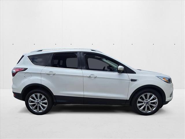 2017 Ford Escape Titanium photo 4