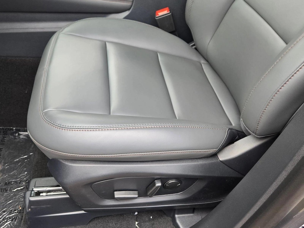 New 2026 Ford Explorer Active w/200A Pkg SUV