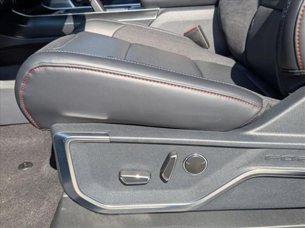 New 2025 Ford F-150 Raptor Truck SuperCrew Cab