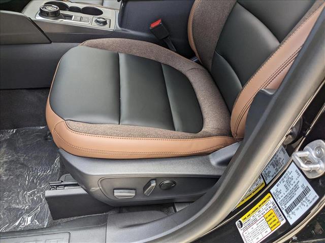 2025 Ford Bronco Sport Outer Banks photo 4