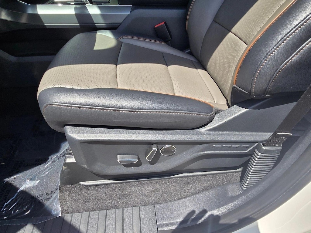 New 2025 Ford F-150 LARIAT Truck SuperCrew Cab