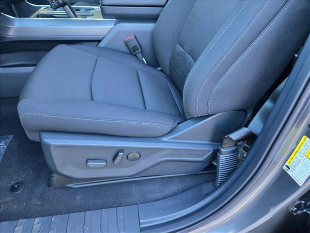 2025 Ford F-150 XLT photo 4