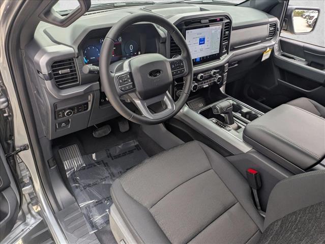 2025 Ford F-150 XLT photo 3