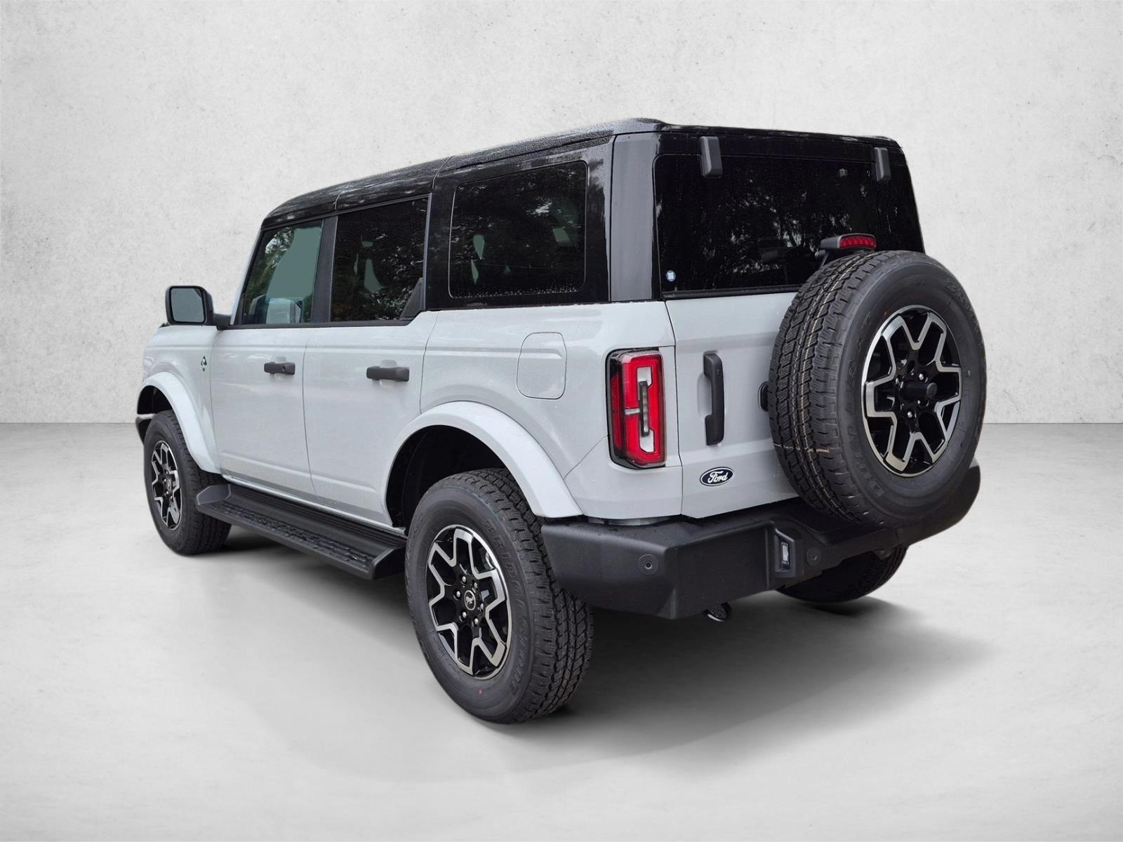 New 2026 Ford Bronco Outer Banks SUV
