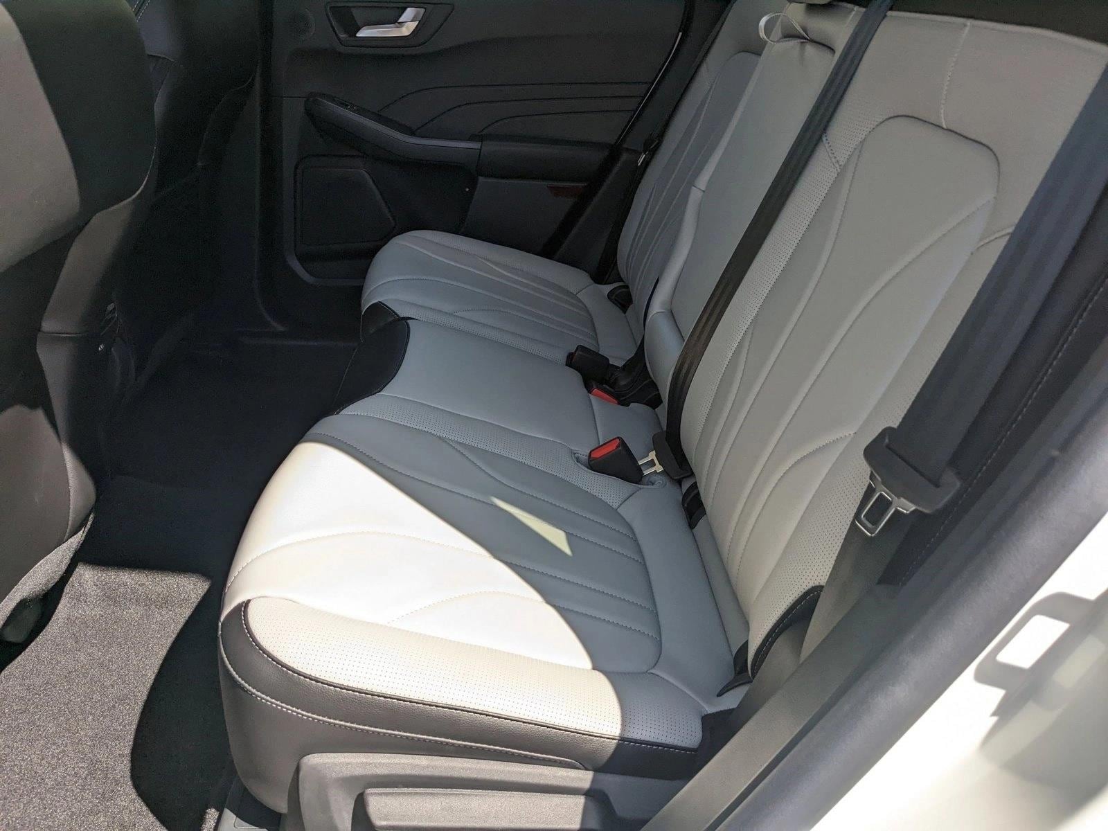 2025 Ford Escape Plug-in hybrid PHEV - Photo 15
