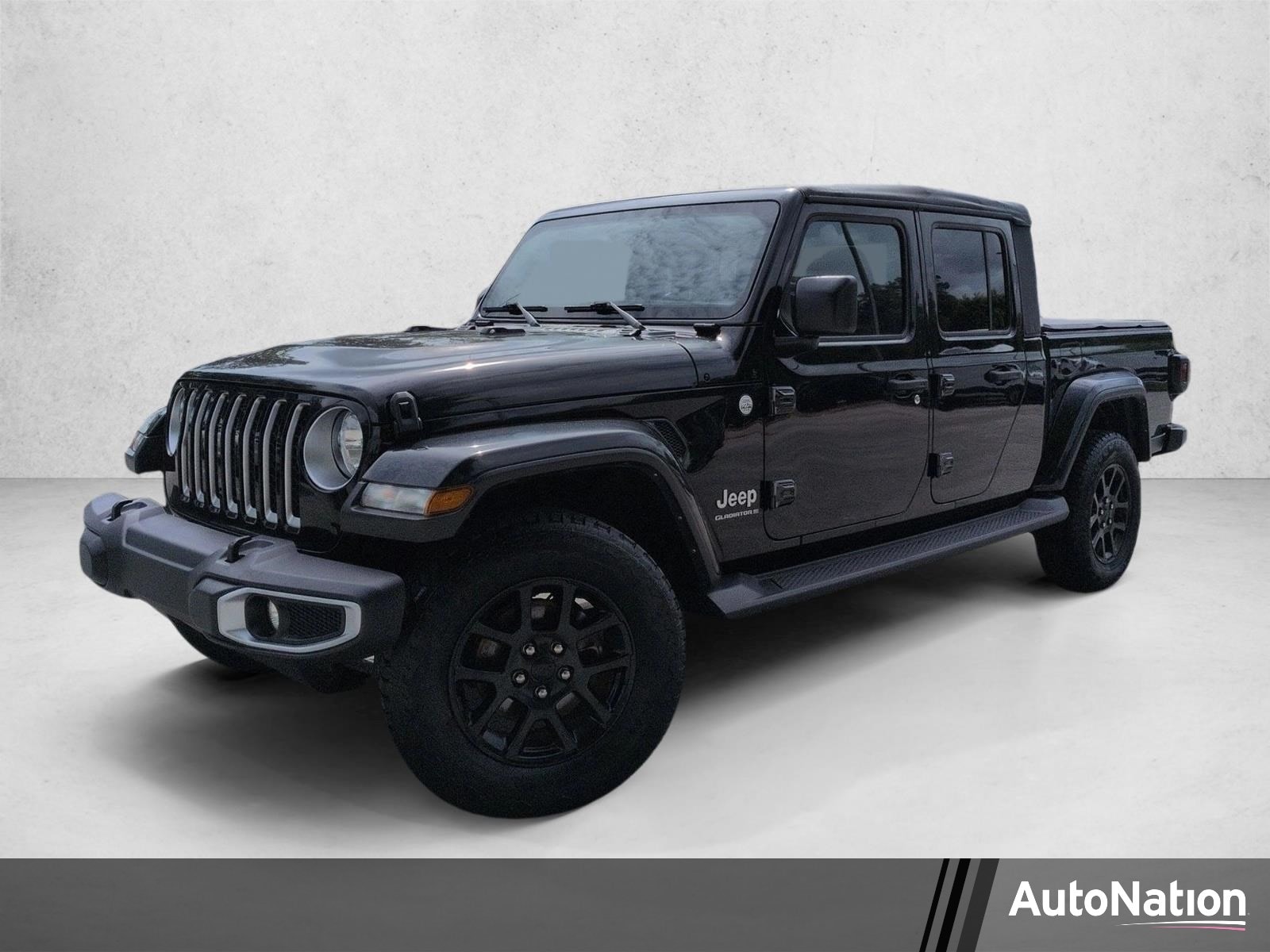 2023 Jeep Gladiator Overland's photo