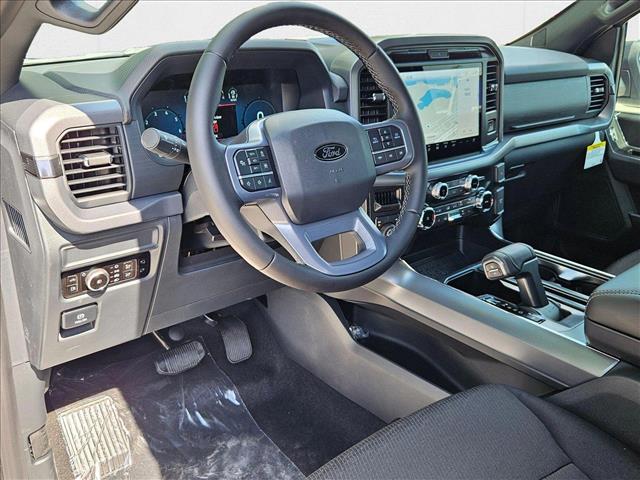 2025 Ford F-150 XLT photo 3