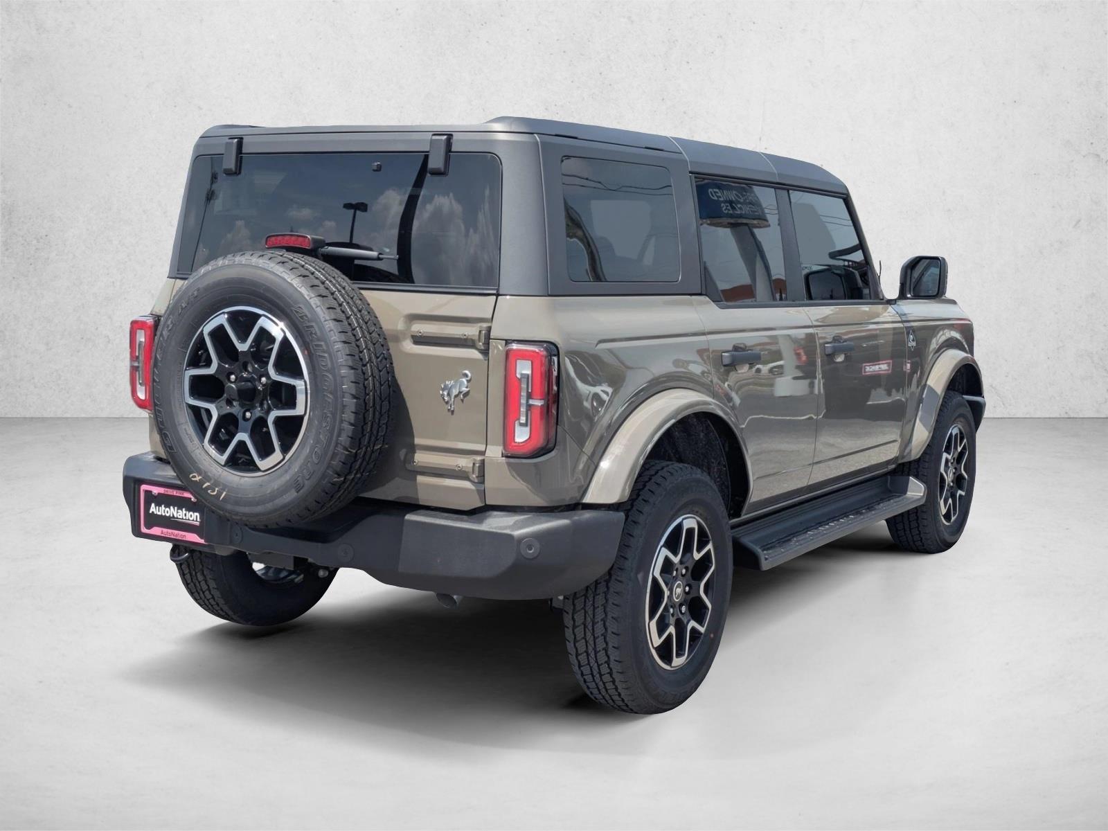 New 2026 Ford Bronco Outer Banks SUV