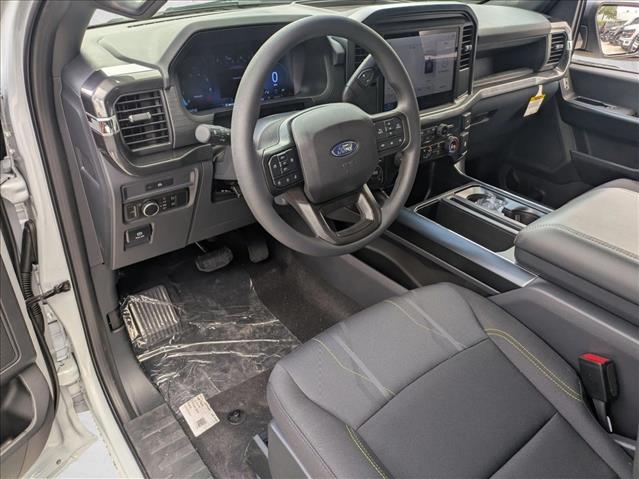2025 Ford F-150 XLT photo 3