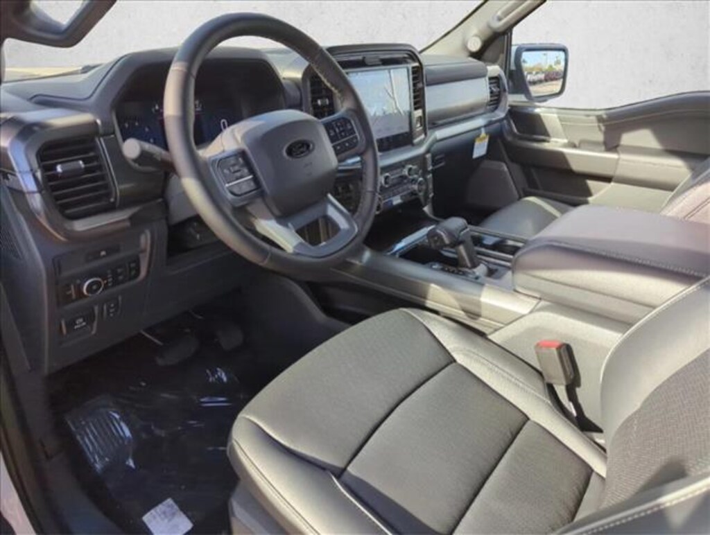 New 2025 Ford F-150 LARIAT Truck SuperCrew Cab