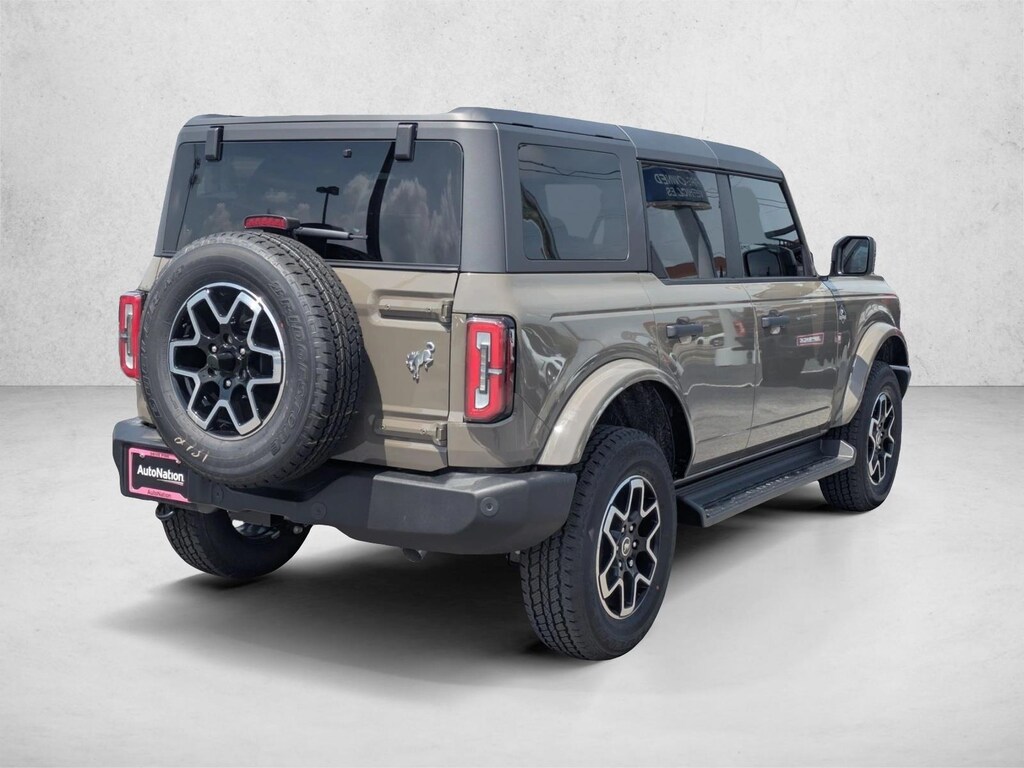 New 2026 Ford Bronco Outer Banks SUV