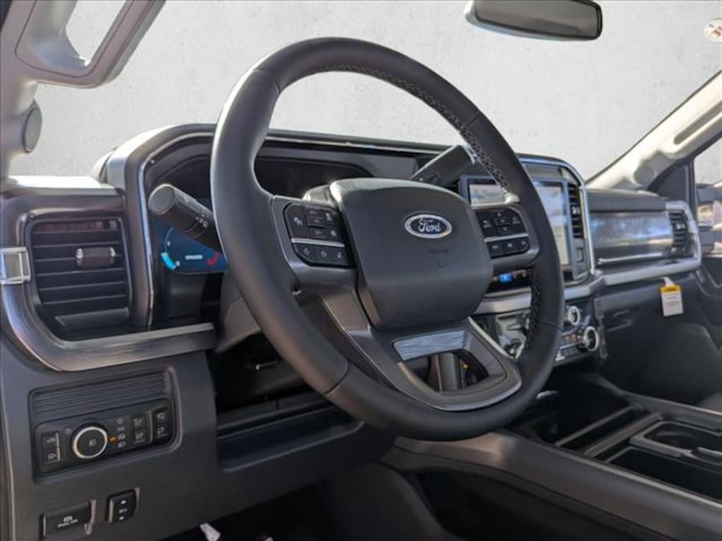 New 2026 Ford F-250 LARIAT Truck Crew Cab