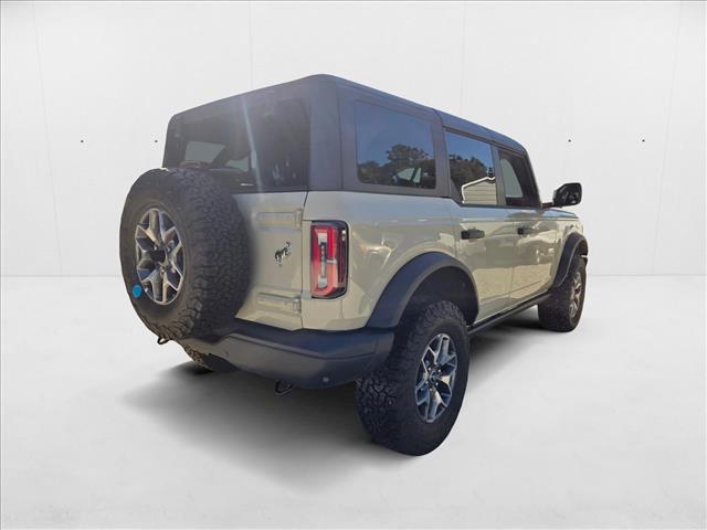 2025 Ford Bronco Badlands photo 2