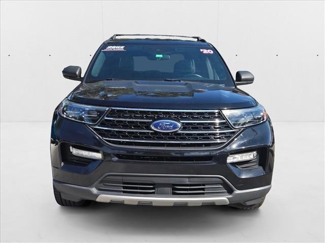 2020 Ford Explorer XLT photo 2