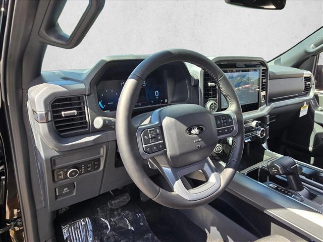 2025 Ford F-150 XLT photo 3