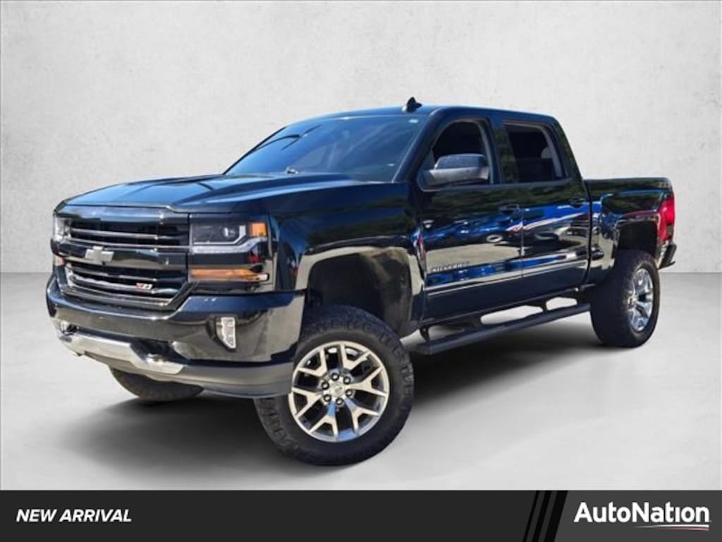 Used 2018 Chevrolet Silverado 1500 LT Truck Crew Cab
