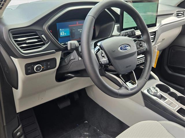 2025 Ford Escape photo 2
