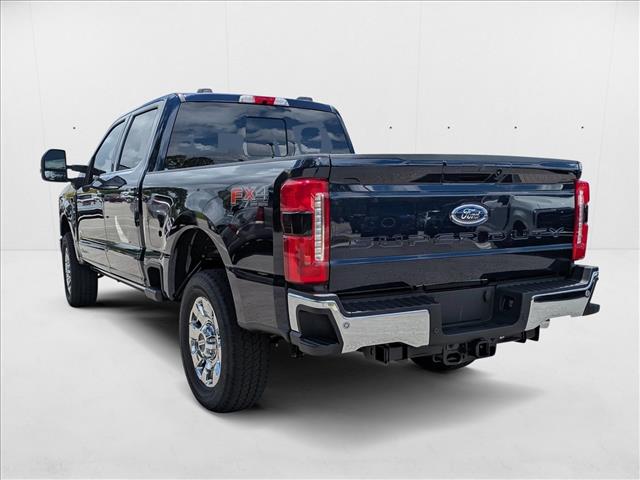 2025 Ford F-250 Lariat photo 2