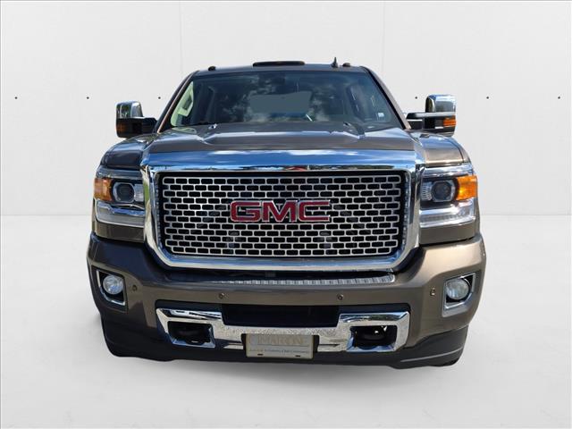 2015 Gmc Sierra Denali photo 2