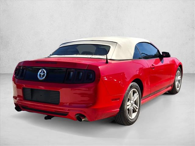 2014 Ford Mustang V6 Convertible photo 4