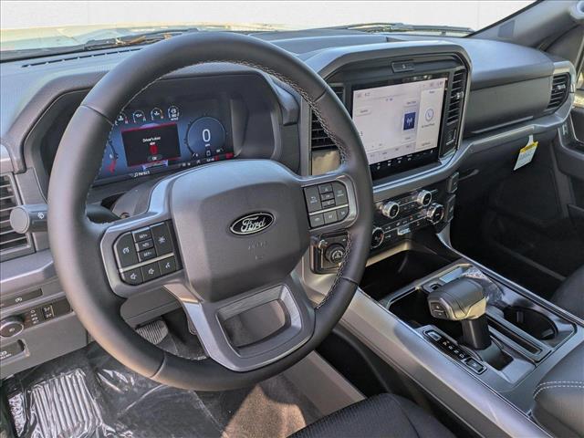 2025 Ford F-150 XLT photo 3