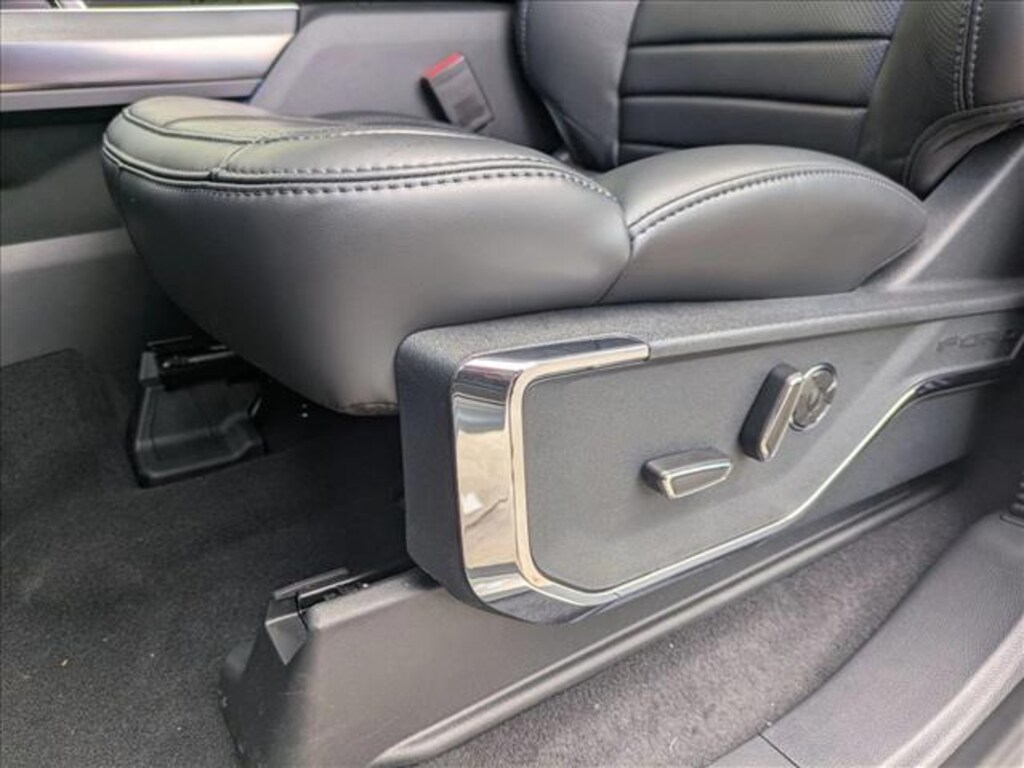 New 2025 Ford F-150 Platinum Truck SuperCrew Cab