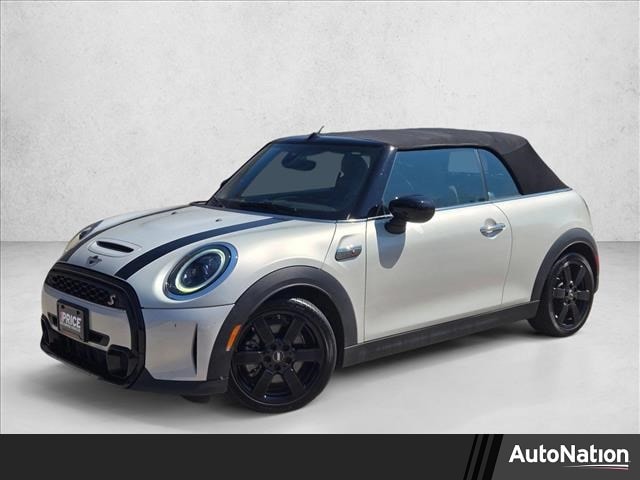 2023 MINI Convertible S's photo