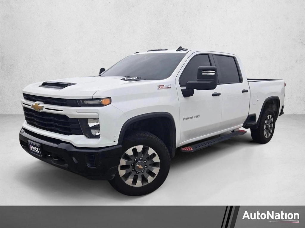 Used 2025 Chevrolet Silverado 2500 HD Custom Truck Crew Cab