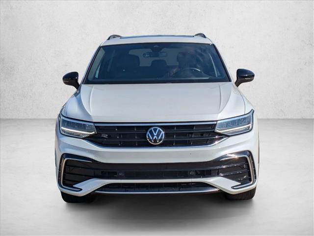 2022 Volkswagen Tiguan SE R-Line Black photo 2