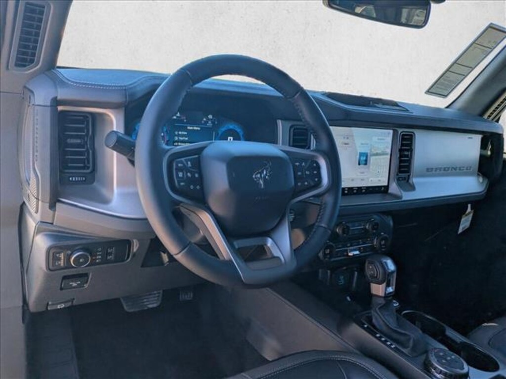 New 2025 Ford Bronco Outer Banks SUV