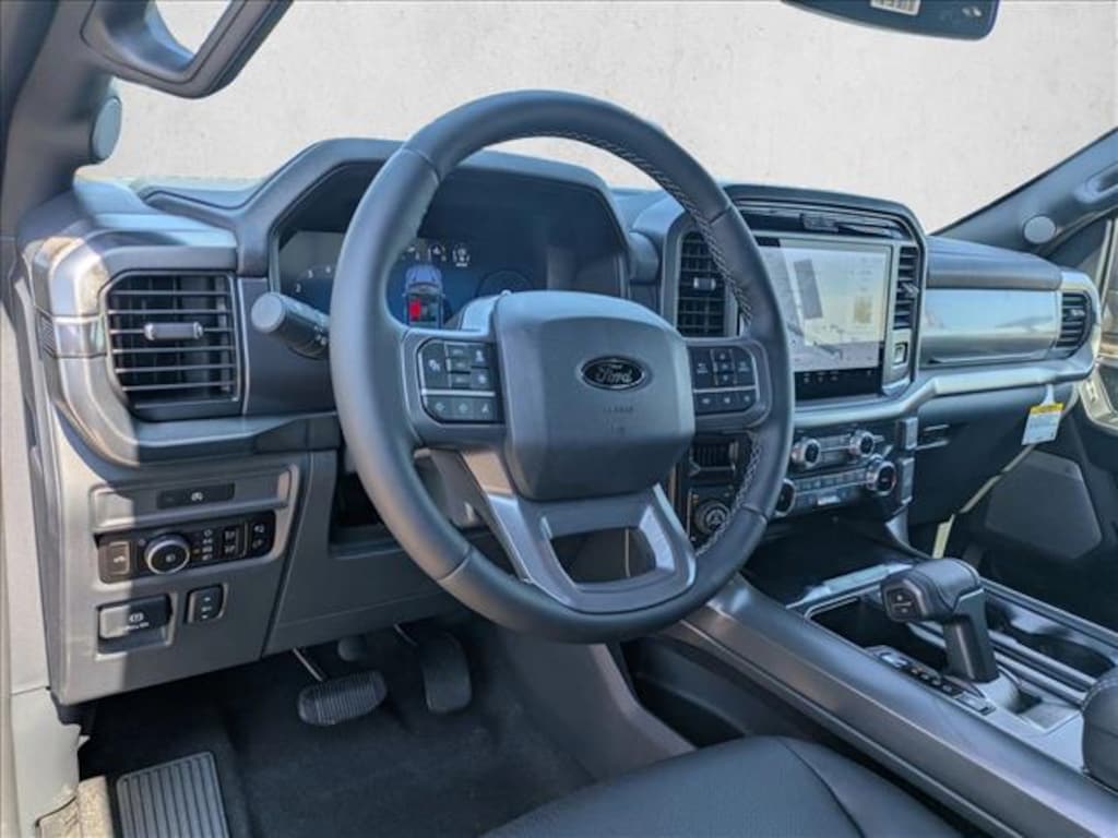 New 2025 Ford F-150 LARIAT Truck SuperCrew Cab