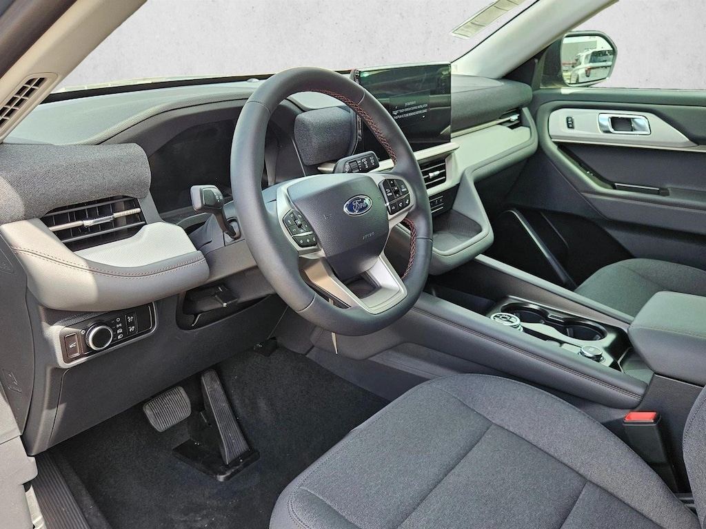 New 2026 Ford Explorer Active w/200A Pkg SUV
