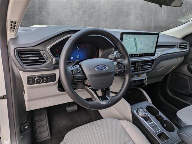 2025 Ford Escape photo 3