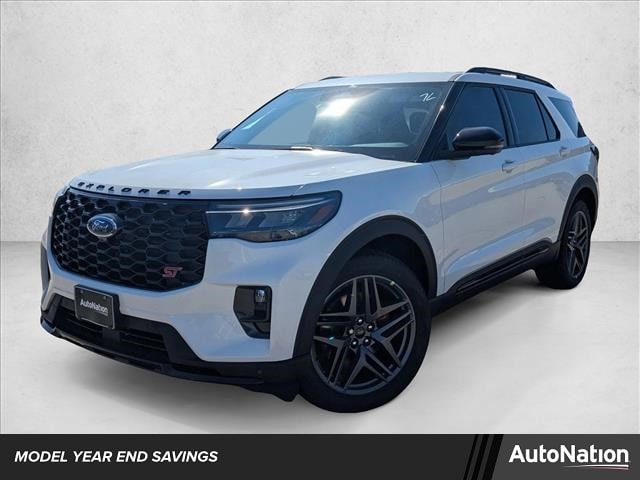 2025 Ford Explorer ST's photo