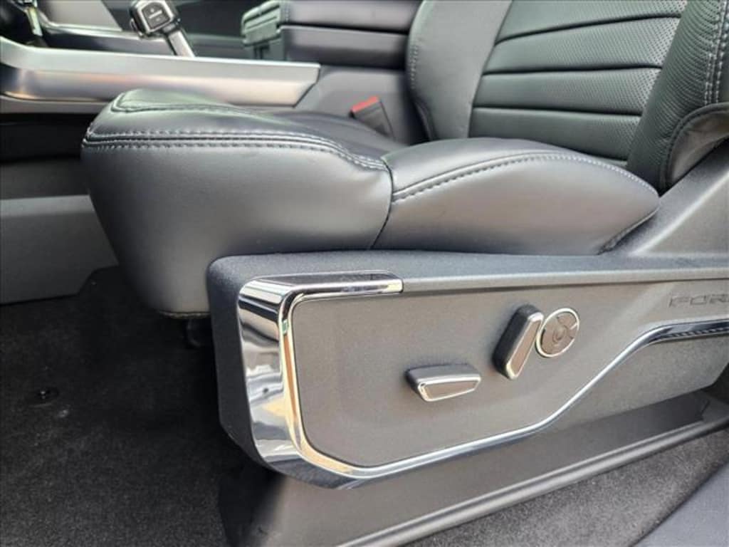 New 2025 Ford F-150 Platinum Truck SuperCrew Cab