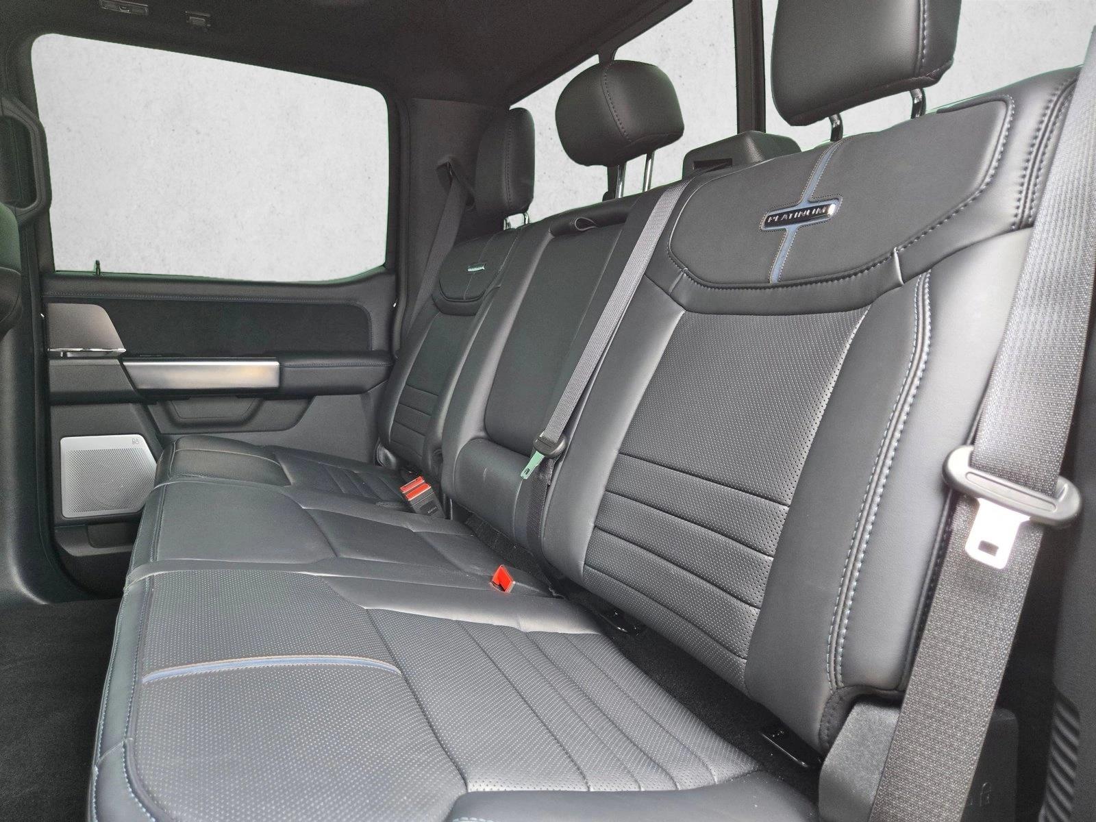 2026 Ford F-250 Super Duty Platinum - Photo 16