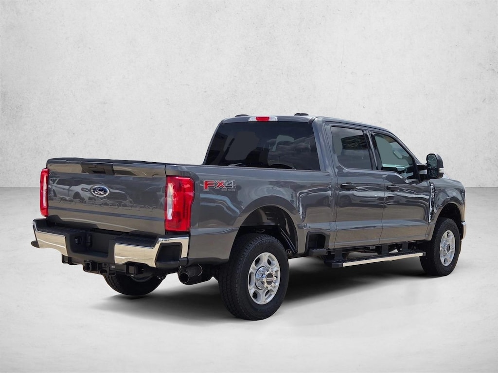 New 2026 Ford F-250 XLT Truck Crew Cab