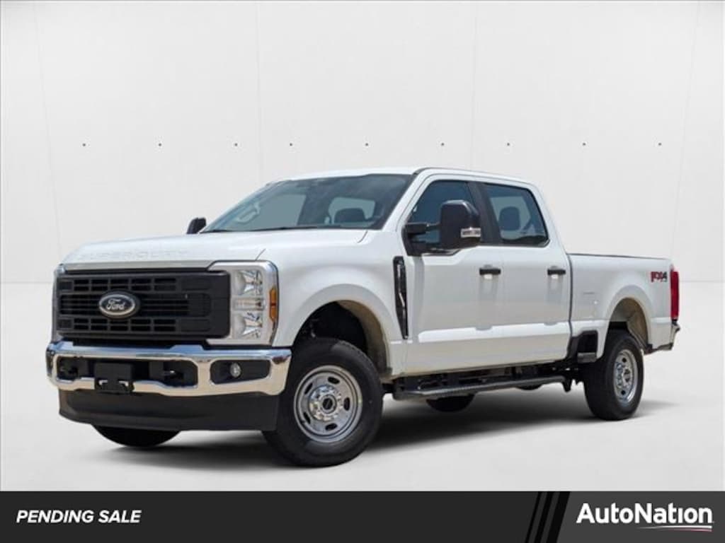 New 2025 Ford F-250 XL Truck Crew Cab