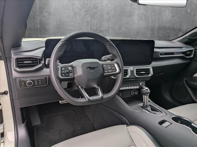 2025 Ford Mustang GT Premium photo 3