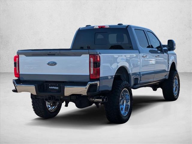 2025 Ford F-250 Lariat photo 2