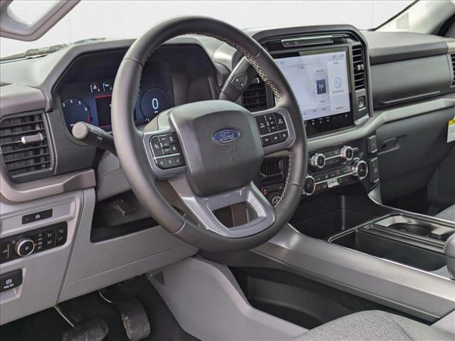 2025 Ford F-150 XLT photo 3