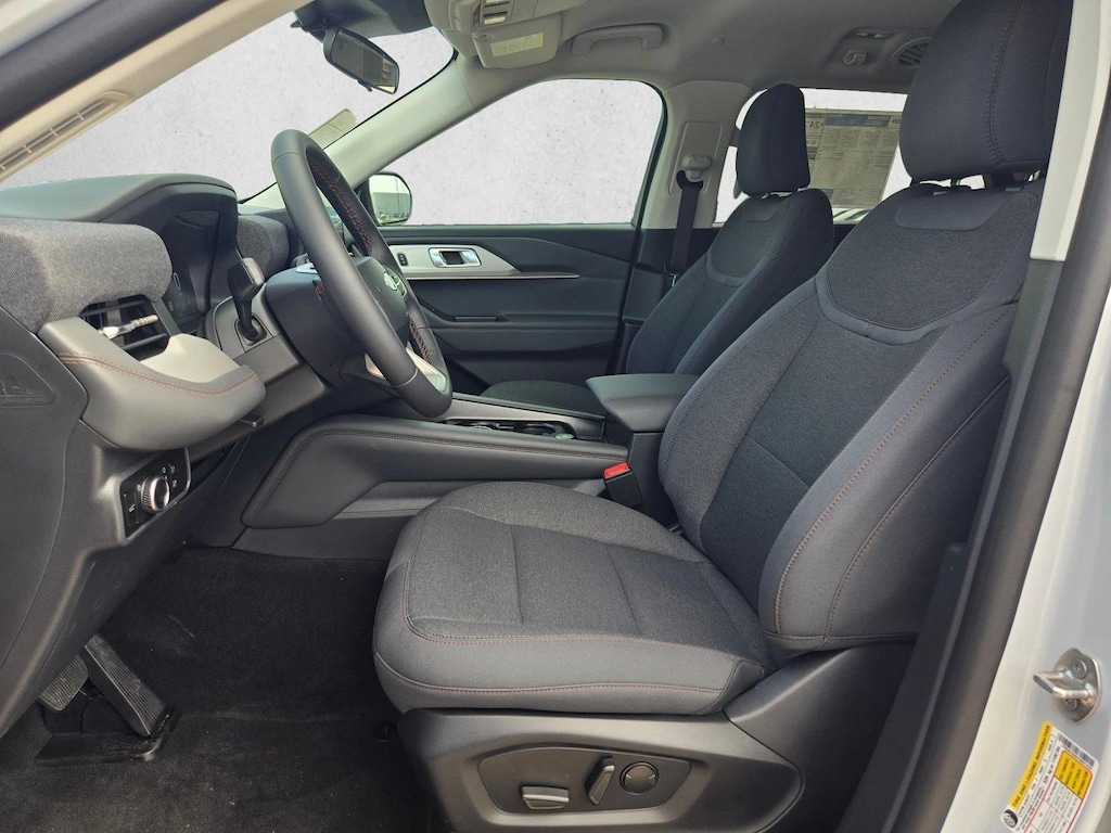 New 2026 Ford Explorer Active w/200A Pkg SUV