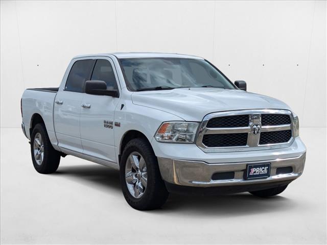 2018 Ram 1500 SLT photo 3