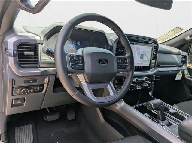 2025 Ford F-150 XLT photo 3